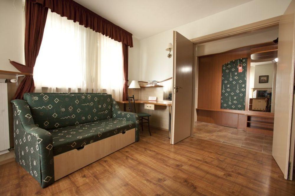 Hotel Makar Sport & Wellness Pécs Exterior foto